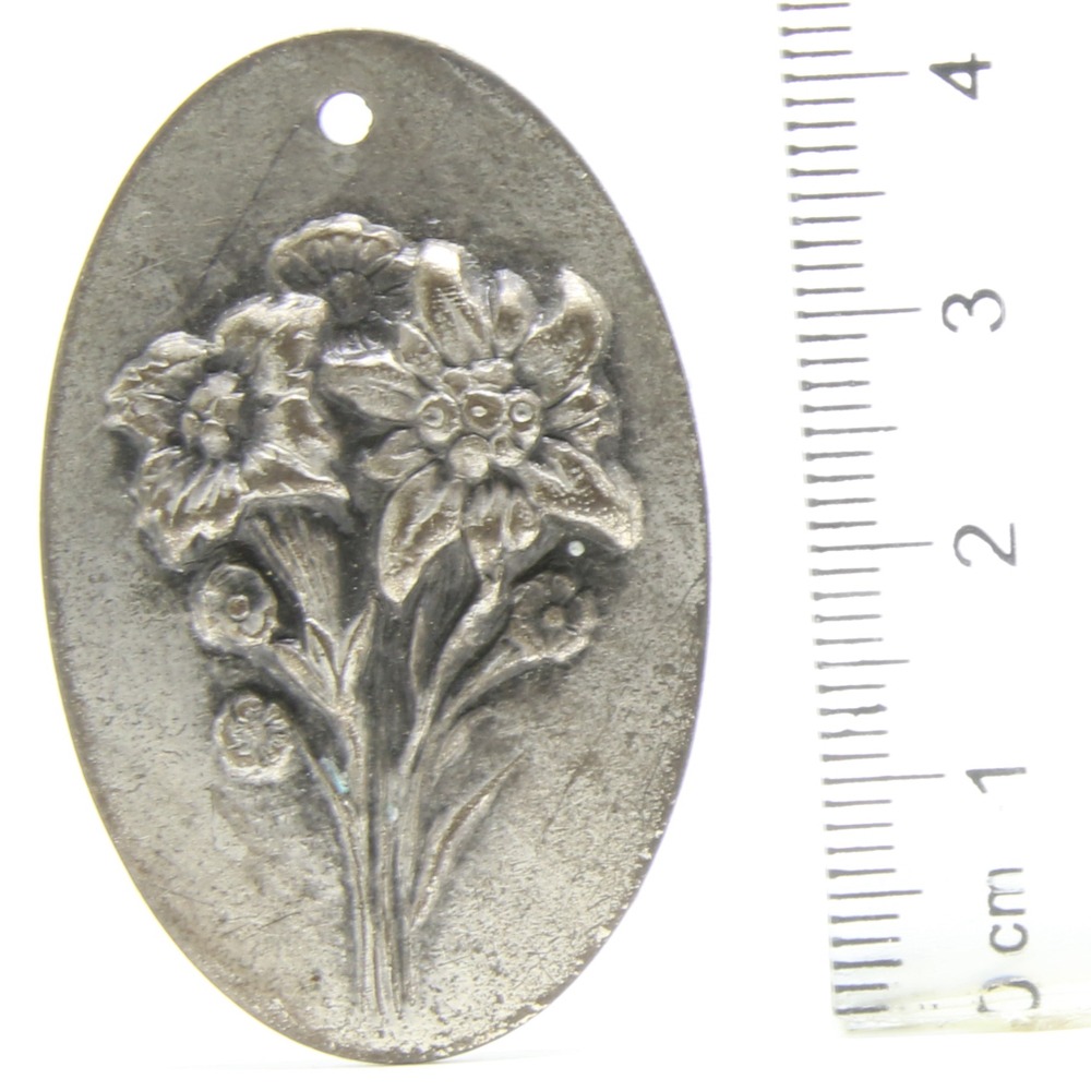 Picture 4 of 53