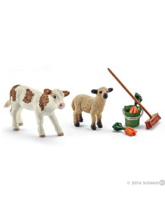 Schleich Farm Life 41422 Set cura stalla con vitello e pecorella