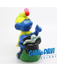 SM_BH_1996_SC Magician White