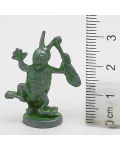 Ü-Ei-MF Tiere auf Sockel Kricket Eisen Green