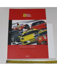 Libro Pubblicazione Ferrari CORSE CLIENTI ATTIVITA' 2010 84 pagine
