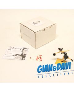 PP 5443 Berthet La Pin'Up Jouant au Bowling