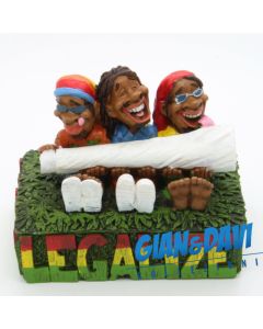 E.S.S.L. Soprammobili Ceramica Rasta Rastaman Marijuana - 5226 Contenitore con 3 Uomini
