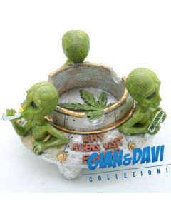 E.S.S.L. Soprammobili Ceramica Rasta Rastaman Marijuana - 5321 Posacenere Navicella e 3 Alieni