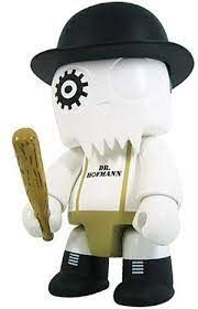 Toy2R Qee Collection Dr. Hofmann 8"