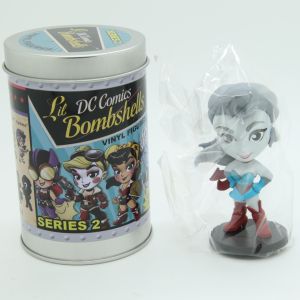 Cryptozoic Lil DC Comics Bombshells Series 2 S2 Supergirl Noir