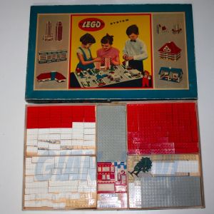 Lego 1958 700/0 Large House Basic Set