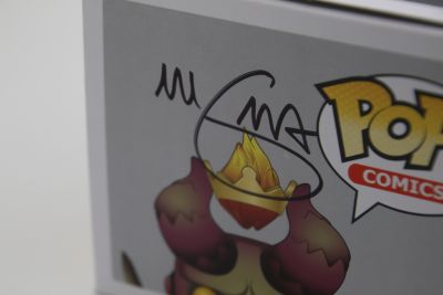 Funko Pop Comics 15 Hellboy 29468 Ahnung Un Rama Crown SIGNATURE Mike Mignola 01