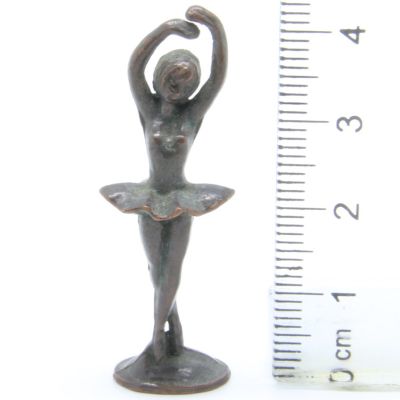 Ferrero Kinder Ü-Ei Soldatini Metallfiguren Ballettanzerinnen - 4 Bruniert