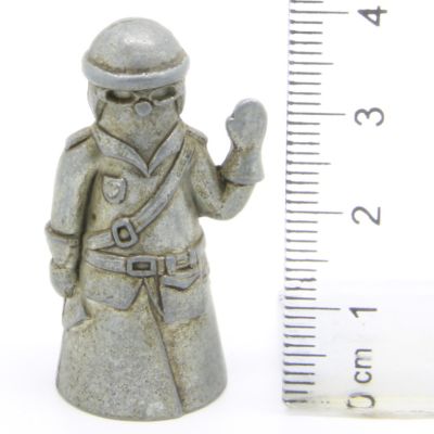 Ü-Ei-MF Fingerhut Miniaturen - Barufe Polizist Eisen