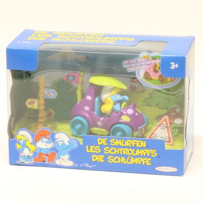 The Smurfs Jakks Pacific Puppy 2009 755114 Pull Back Auto