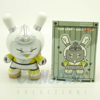 Kidrobot Vinyl Mini Figure - Dunny Post Apocalypse - Pretty Entertainment Girl Model A 3/32