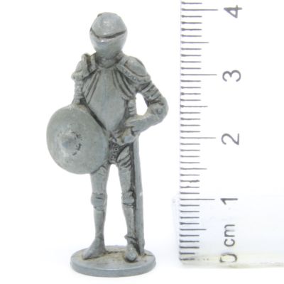 Ferrero Kinder Ü-Ei Soldatini Metallfiguren Ritter - 3 40mm Eisen