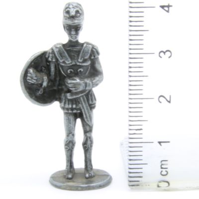 Ferrero Kinder Ü-Ei Soldatini Metallfiguren Ritter - 6 40mm Eisen Dark