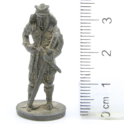 Ferrero Kinder Ü-Ei Soldatini Metallfiguren Samurai 1150 1600 - G41 35mm Messing Dark