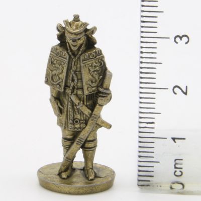 Ferrero Kinder Ü-Ei Soldatini Metallfiguren Samurai 1150 1600 - H44 35mm Messing