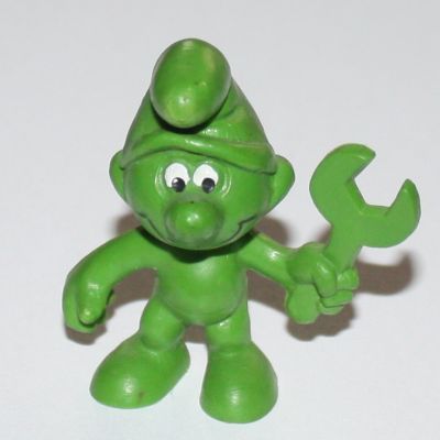 WA010 WALDBAUR 2.0012 Mechanic Schleich emblem W.Germany peyo © Light green