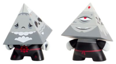 Kidrobot 2013 Special Edition Pyramidum Grey Edition Dunny
