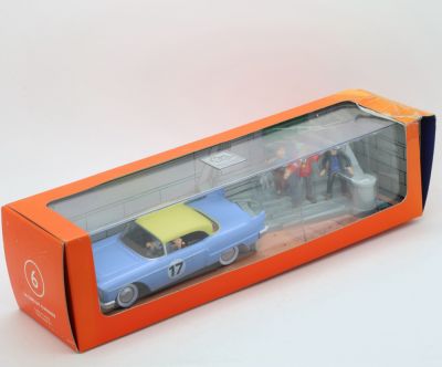 Tintin Transport Diorama 29106 Cadillac Eldorado The Red Sharks BOX ROVINATO B