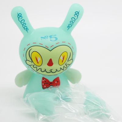 Kidrobot Project The 13 Dunny Series Re Color - Mr. Gloom 2/20