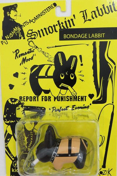 Kidrobot Vinyl - Smorking Labbit Bondage Heel Boy 2,5