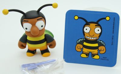 Kidrobot Vinyl Mini Figure - Simpsons S1 Bumblebee Man 1/96
