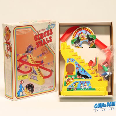 D.Y.Toy 1983 Playsul Circus Seals in original Box