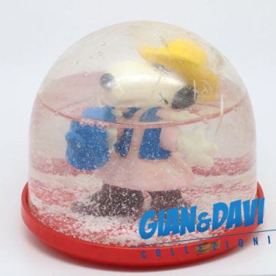 PVC_SPY_SH_HK 2.2244 Snow Globe