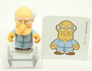 Kidrobot Vinyl Mini Figure - Family Guy Griffin S1 3" Herbert 1/32