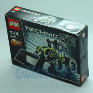 Lego Technic 8260 Tractor A2009 Scatola ROVINATA