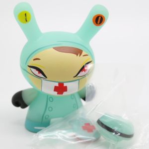 Kidrobot Project The 13 Dunny Series Re Color - Nurse Cackle 3/40