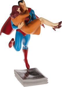 DC Collectibles Comics Superman Rescues Lois Lane Statue